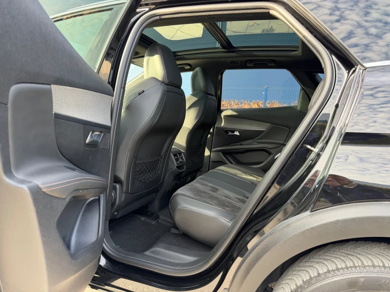 Peugeot 3008 2.0BlueHDI 180к.с | GT-LINE | 360 КАМЕРИ | ПАНО | , снимка 10 - Автомобили и джипове - 52858095