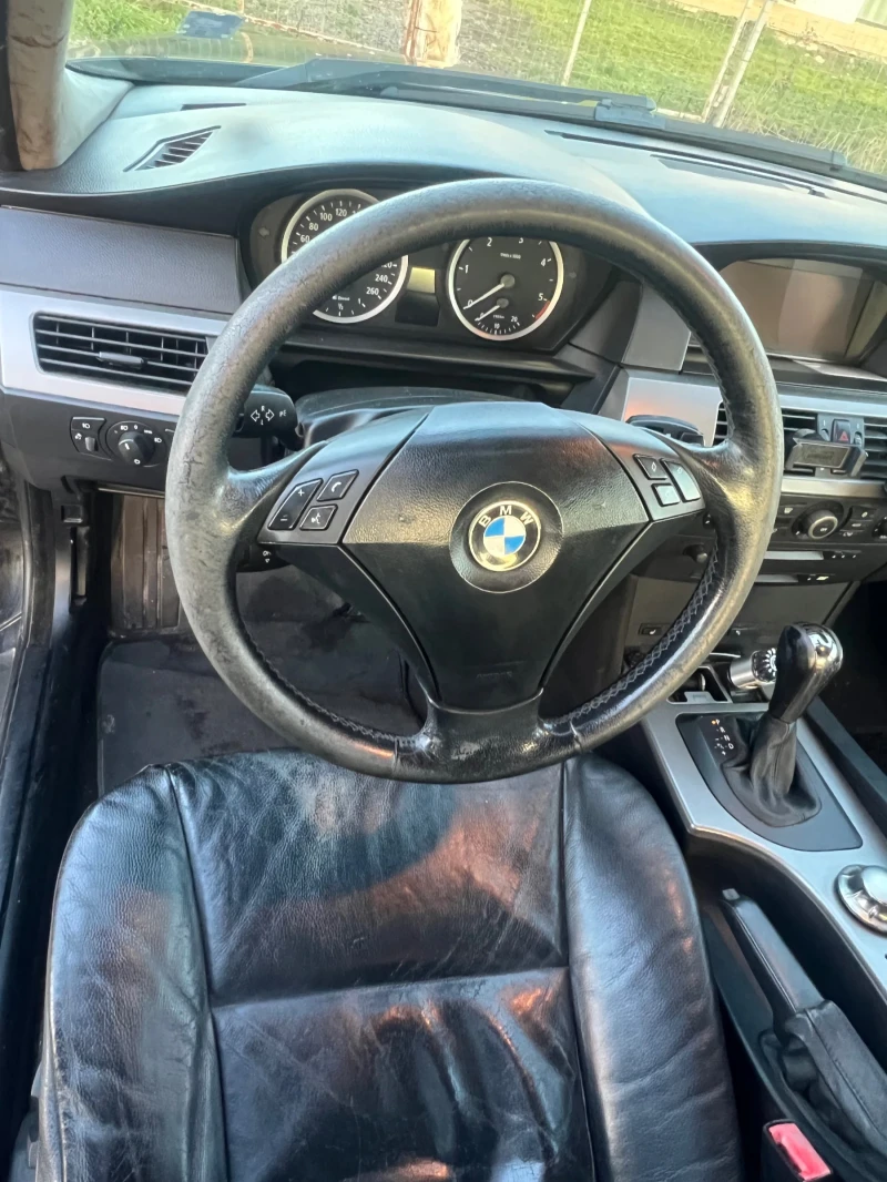 BMW 525, снимка 11 - Автомобили и джипове - 52922684