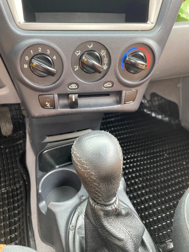 Kia Picanto, снимка 13 - Автомобили и джипове - 53392055