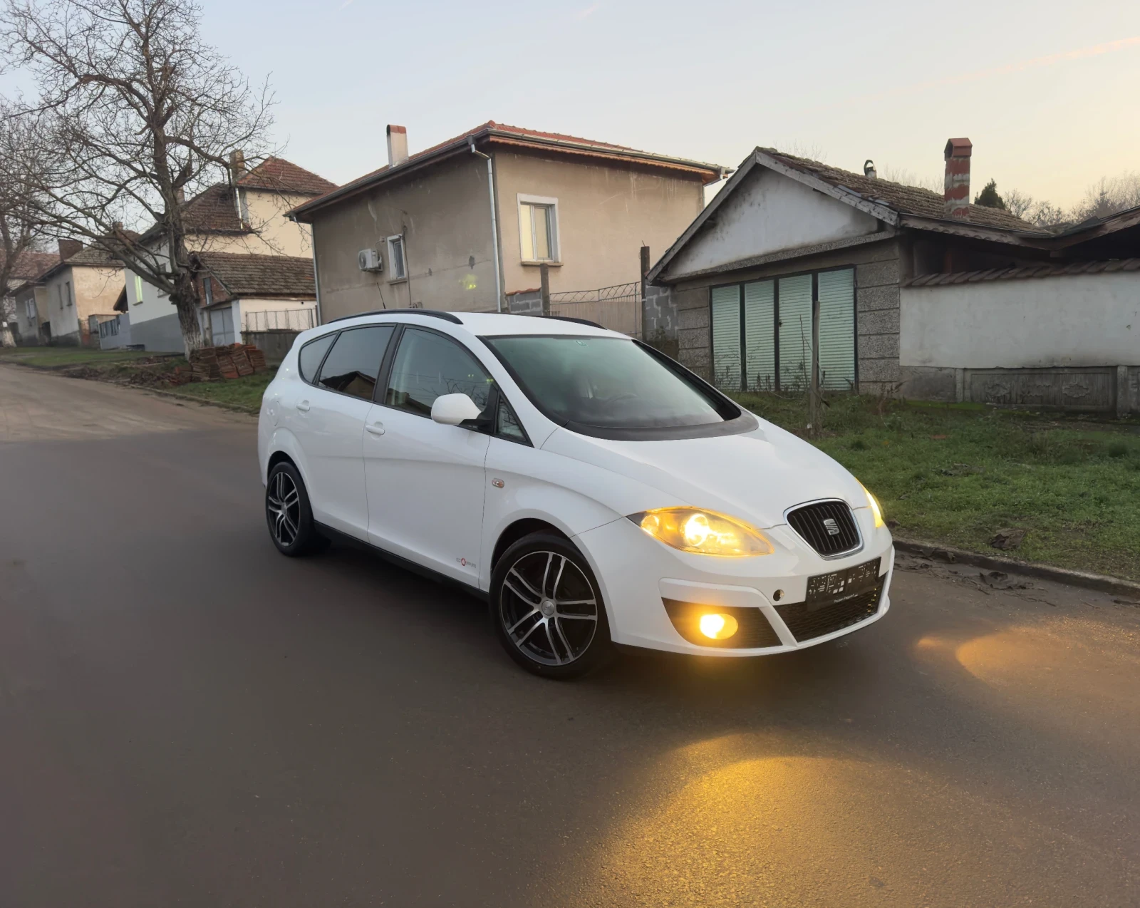 Seat Altea XL 1.6TDI 105kc, снимка 1