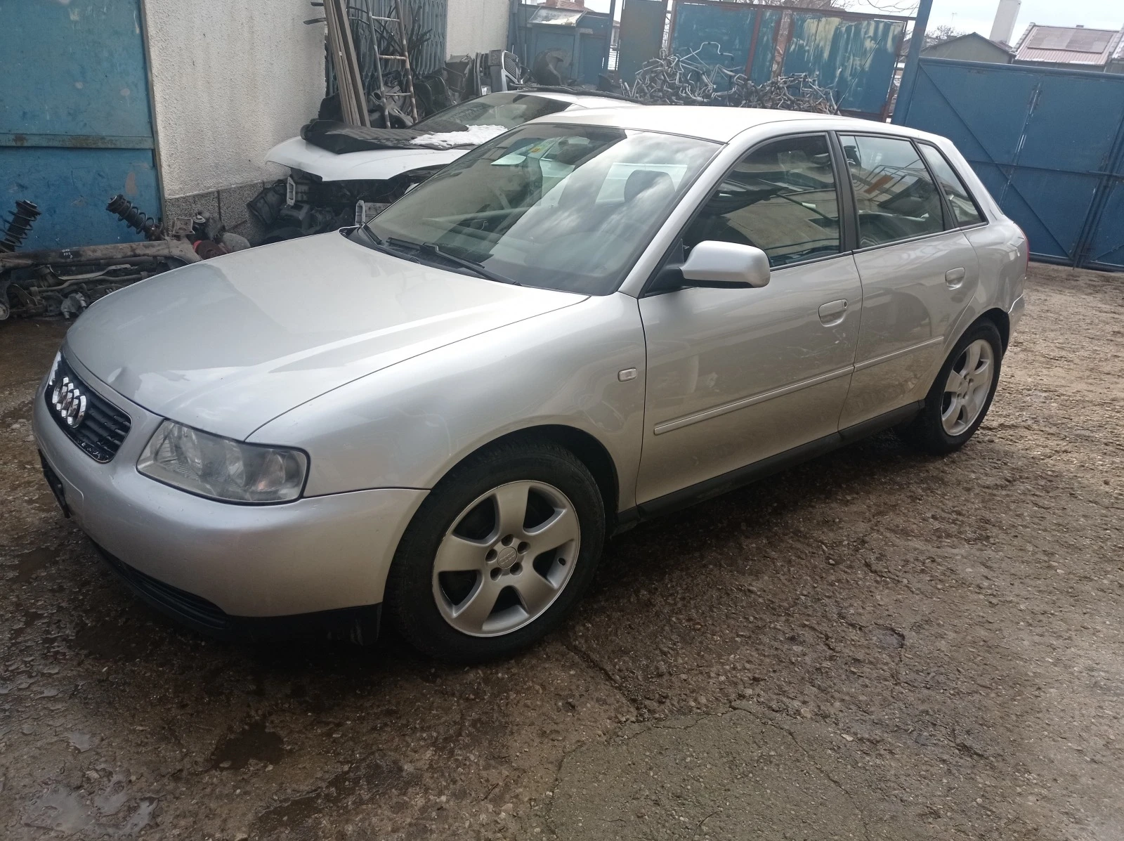 Audi A3 1.8т, снимка 14 - Автомобили и джипове - 53537948