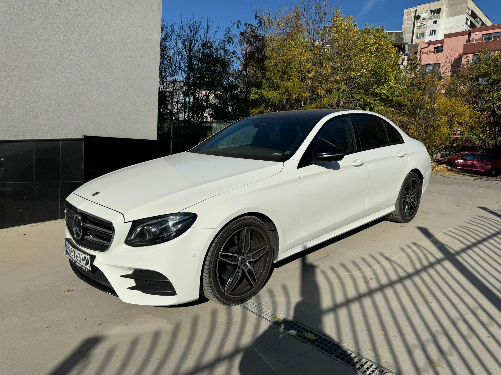 Mercedes-Benz E 200 AMG* Sport Pack - изображение 4