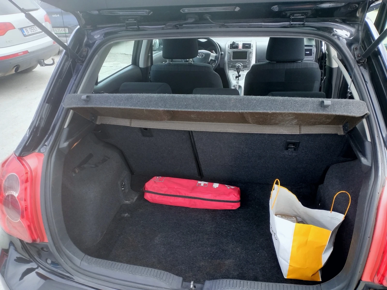 Toyota Auris 1.6 VVT-i - изображение 6