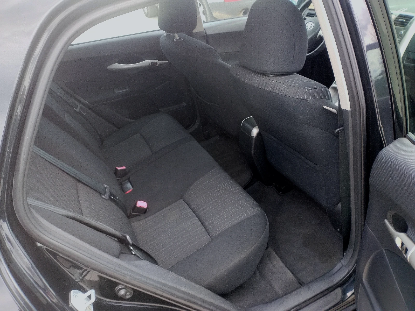 Toyota Auris 1.6 VVT-i - изображение 4