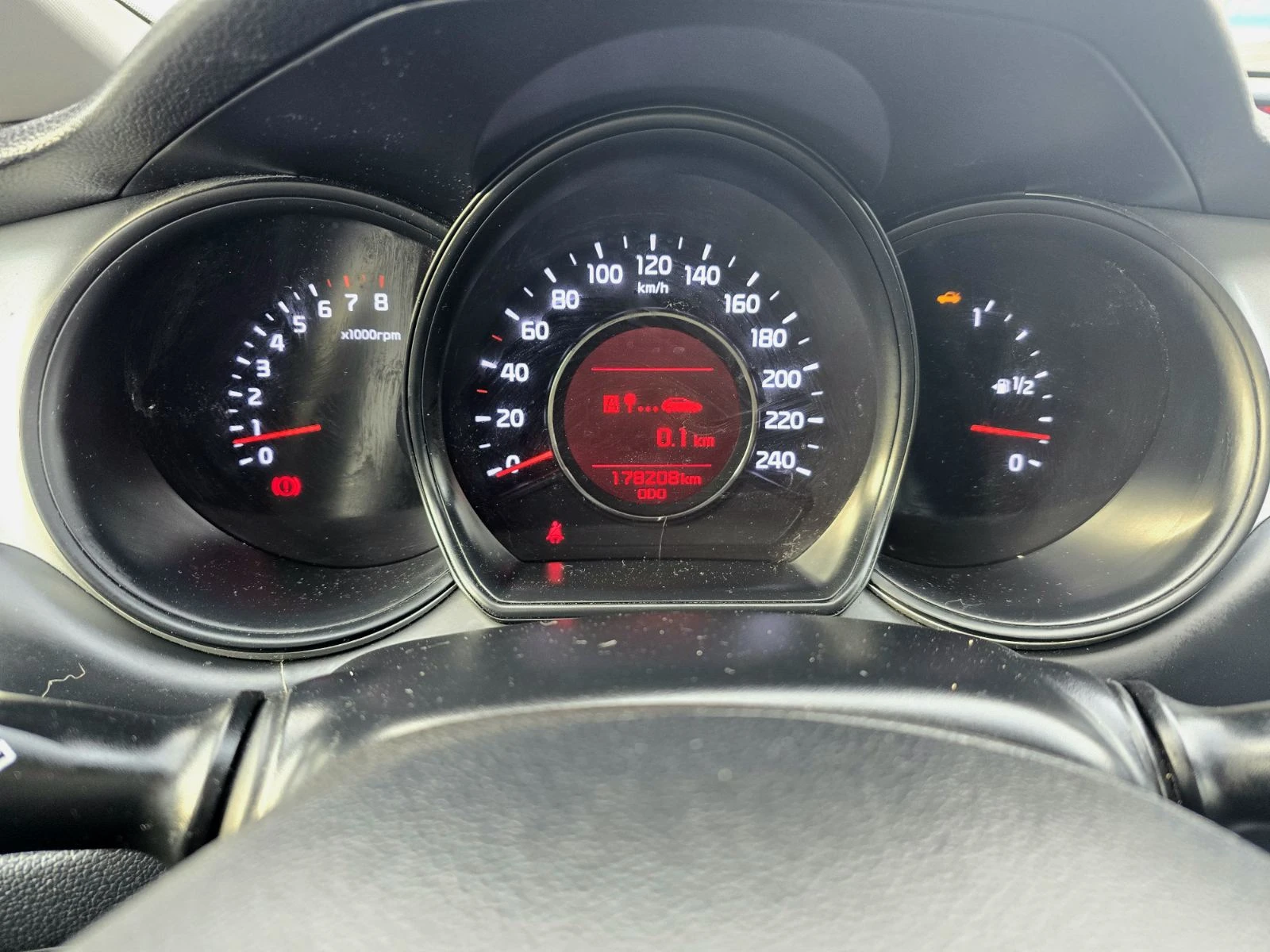 Kia Ceed КАТО ЧИСТО НОВ - изображение 10