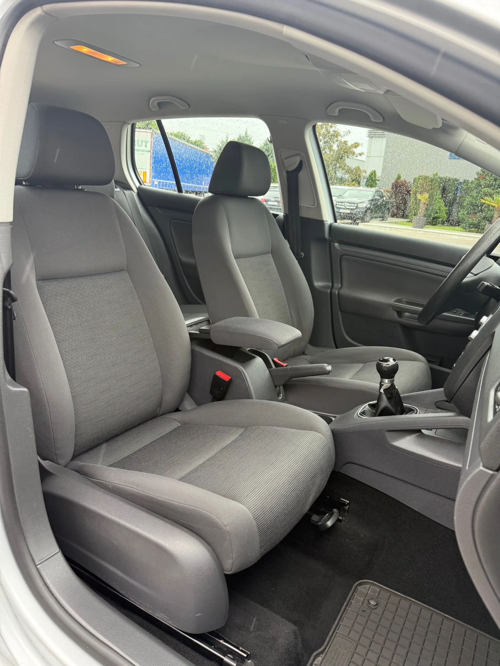 VW Golf 5  103000 KM!! | Mobile.bg — изображение 12