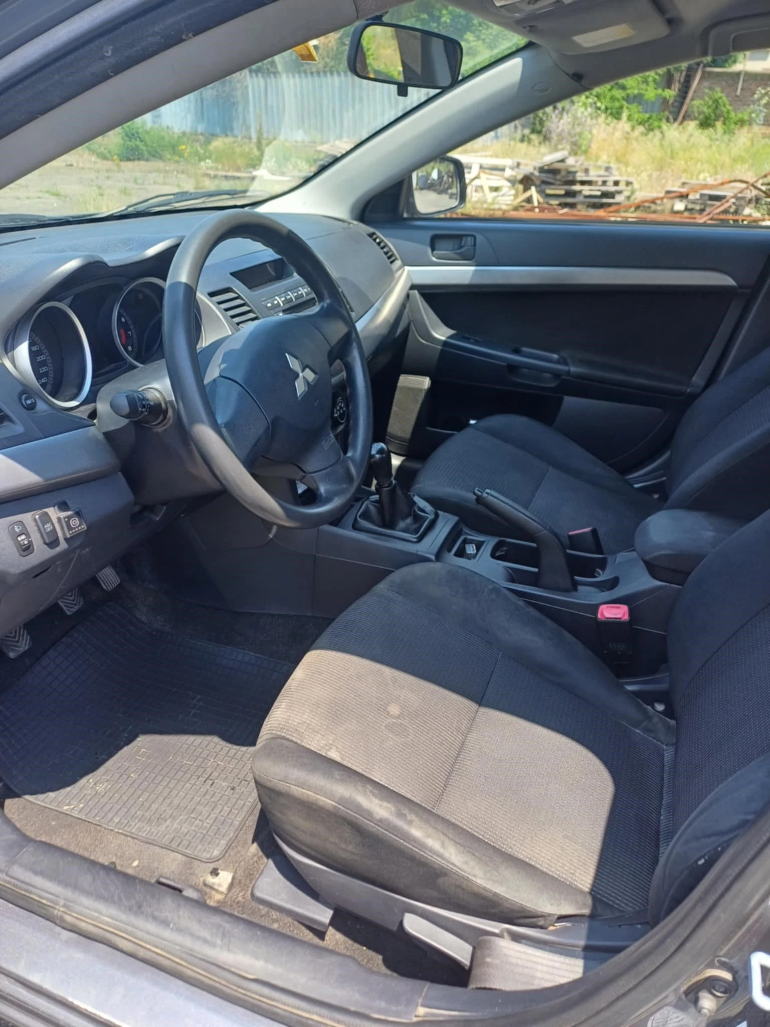 Mitsubishi Lancer  - изображение 8