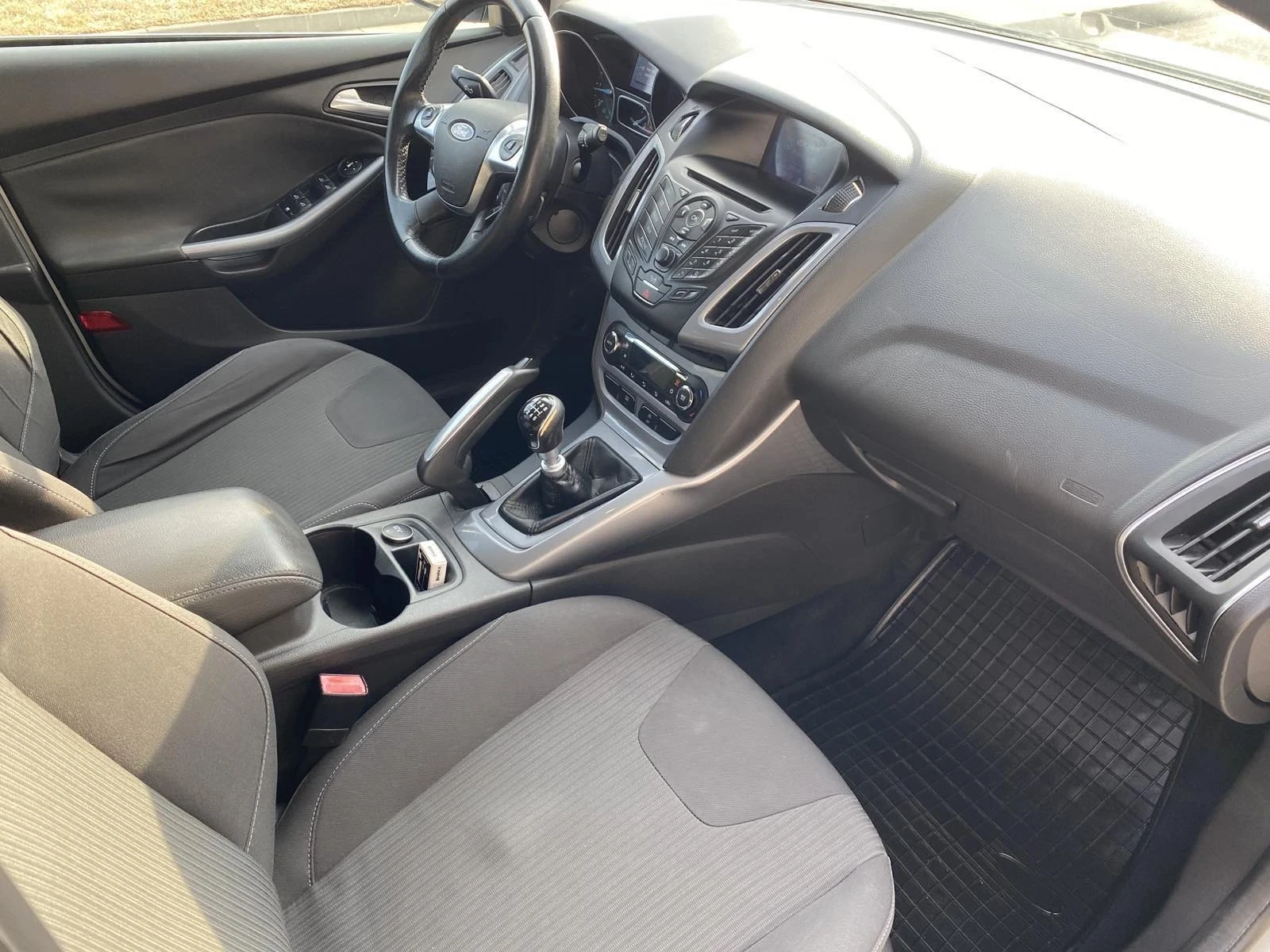 Ford Focus 1.6 TDCI - изображение 9