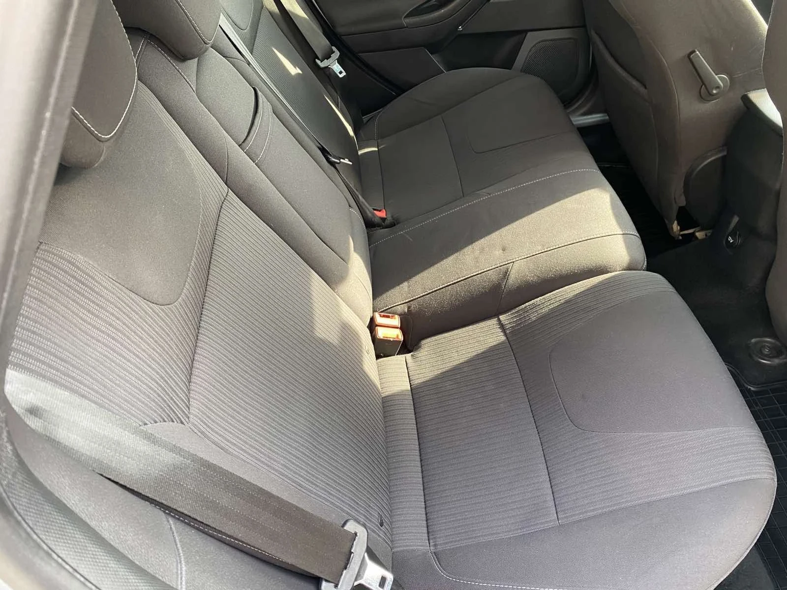 Ford Focus 1.6 TDCI - изображение 8