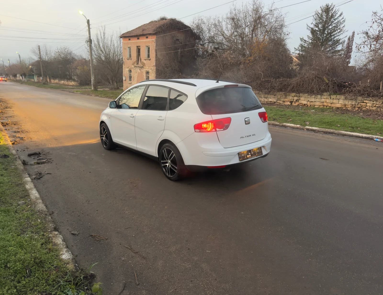 Seat Altea XL 1.6TDI 105kc - изображение 5