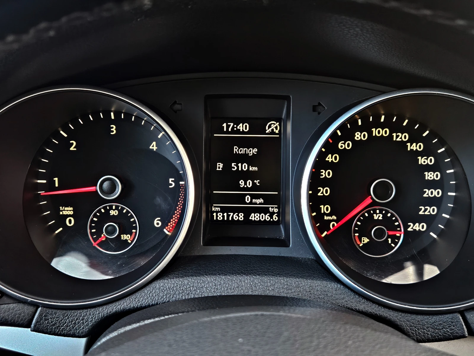 VW Golf 6/1.6TDI/105KS/5 СКОРОСТИ/TEMPOMAT/PARK ASSYST/ - изображение 10