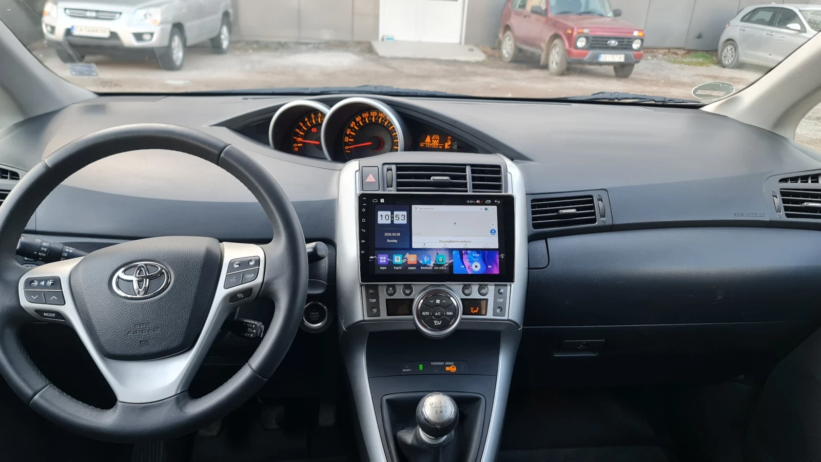 Toyota Verso 1.8 valvematic keyless 7места, снимка 16 - Автомобили и джипове - 53756067