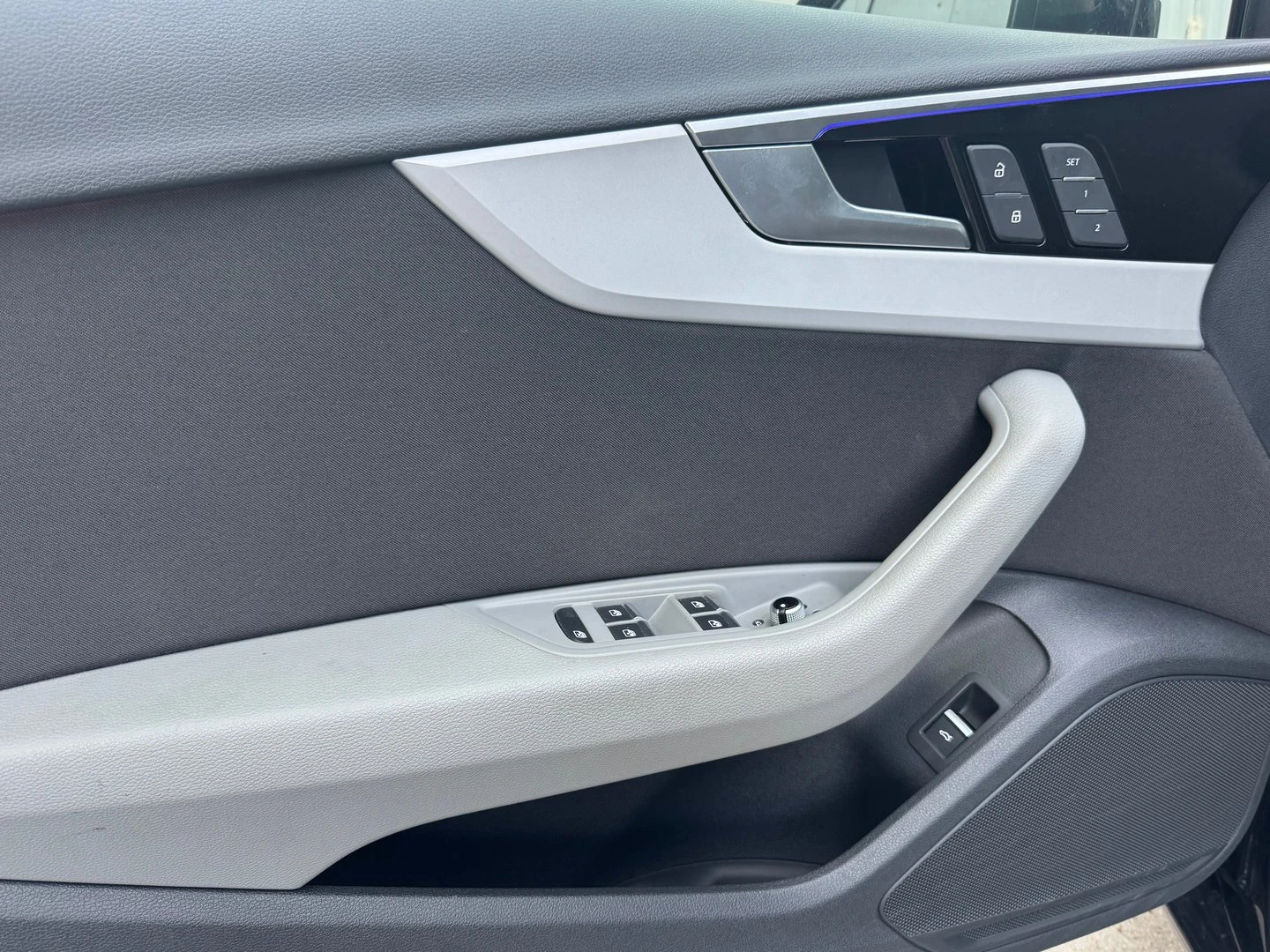 Audi A4 | Mobile.bg � ����������� 10