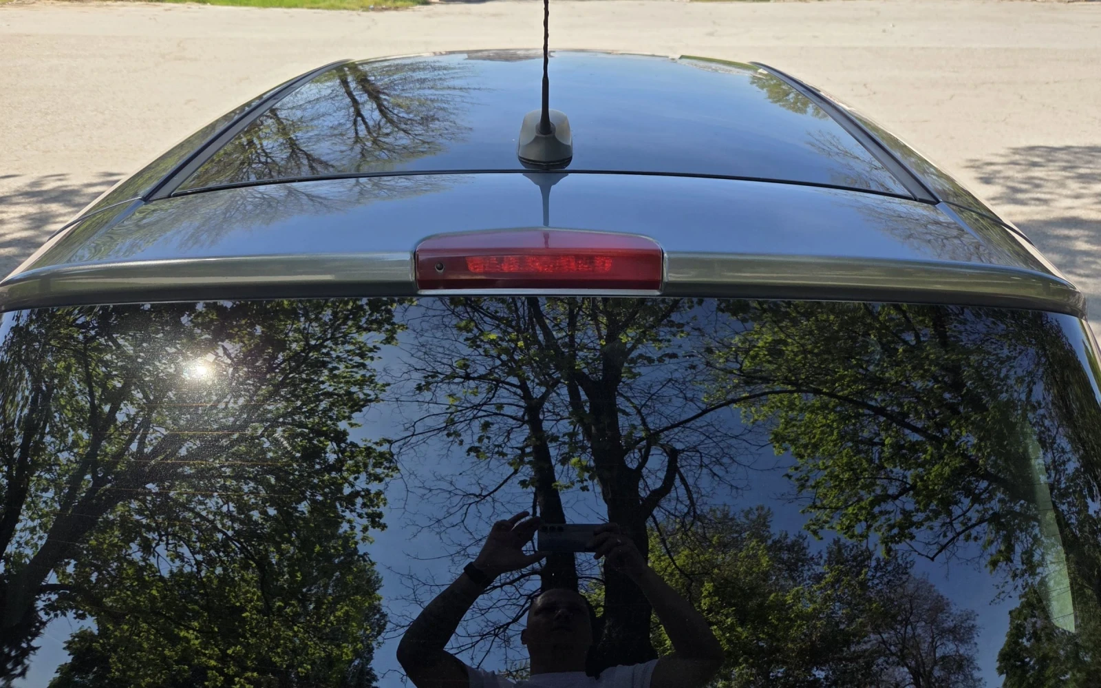 Opel Corsa 1.4i 90 Газ, снимка 9 - Автомобили и джипове - 54314604