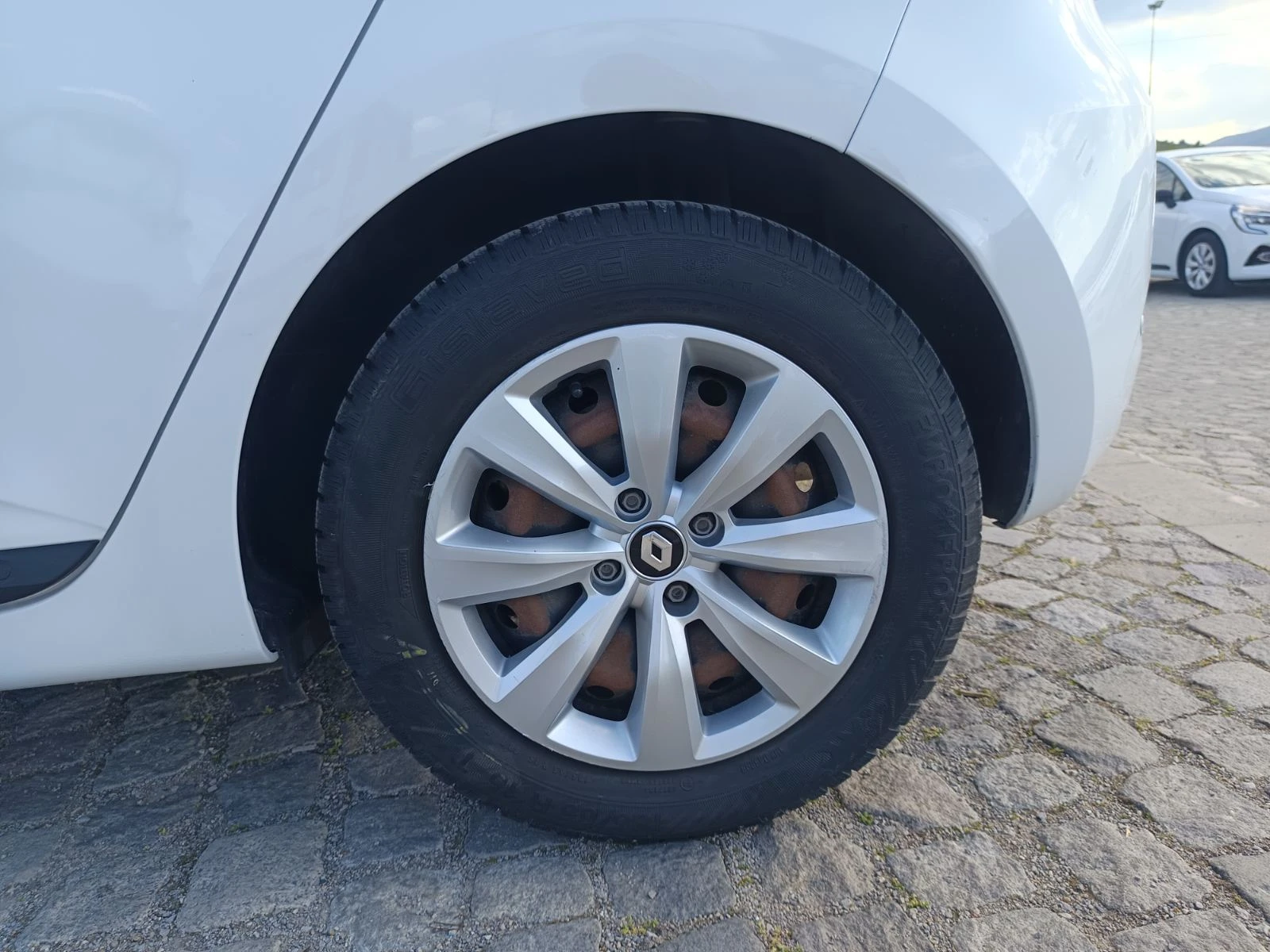 Renault Clio V TCe 100 к.с. LPG, снимка 9 - Автомобили и джипове - 54428125