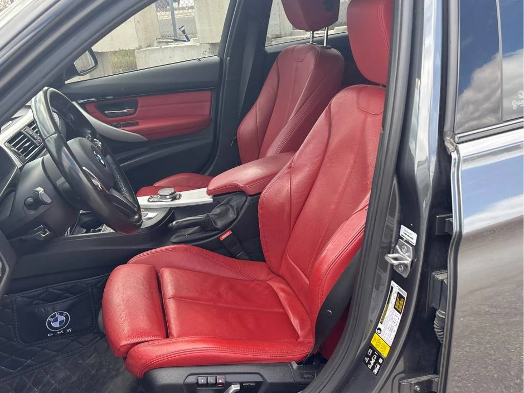 BMW 330 * xDRIVE * 2 КЛЮЧА * ПАКЕТ * CARPLAY * ПОДГРЕВИ , снимка 8 - Автомобили и джипове - 54569674
