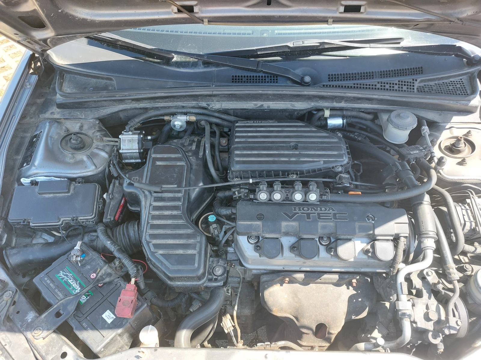 Honda Civic 1.7 vtec LPG, снимка 14 - Автомобили и джипове - 54907497