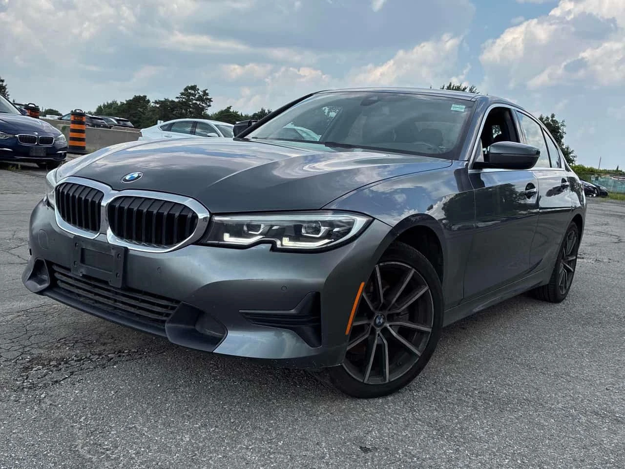 BMW 330 i xDrive/БЕЗ ИНЦИДЕНТИ/ПОДГРЕВИ/ШИБИДАХ/OT BMW