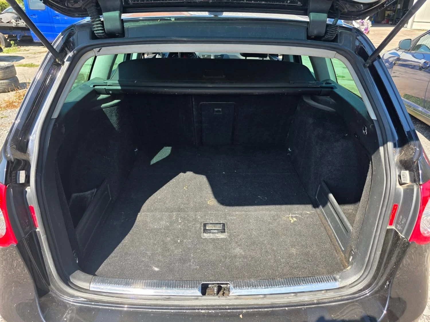 VW Passat 2.0TDI 170K.C. / АВТОМАТ / НАВИ / КОЖА , снимка 12 - Автомобили и джипове - 55240896