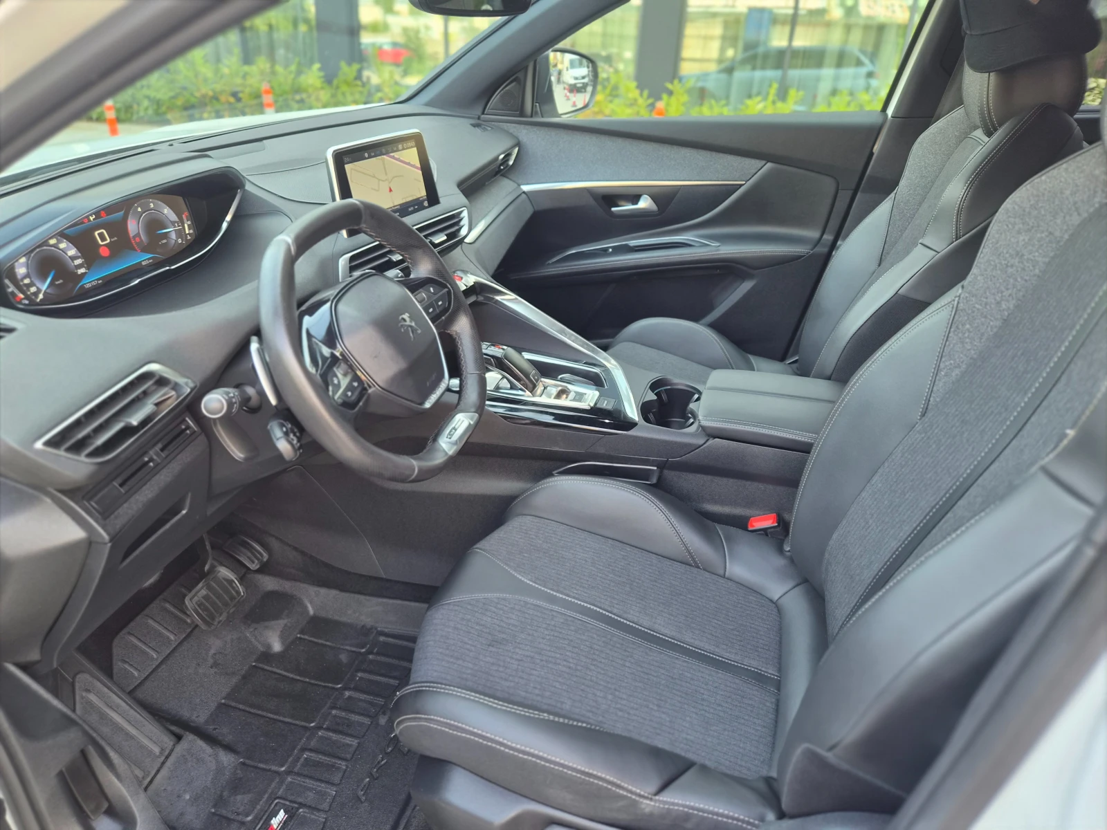 Peugeot 5008 1.5 GT LINE, снимка 10 - Автомобили и джипове - 55583431