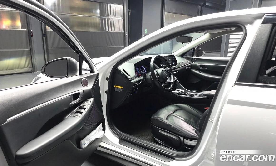 Hyundai Sonata 2.0 Smart, снимка 10 - Автомобили и джипове - 55676654