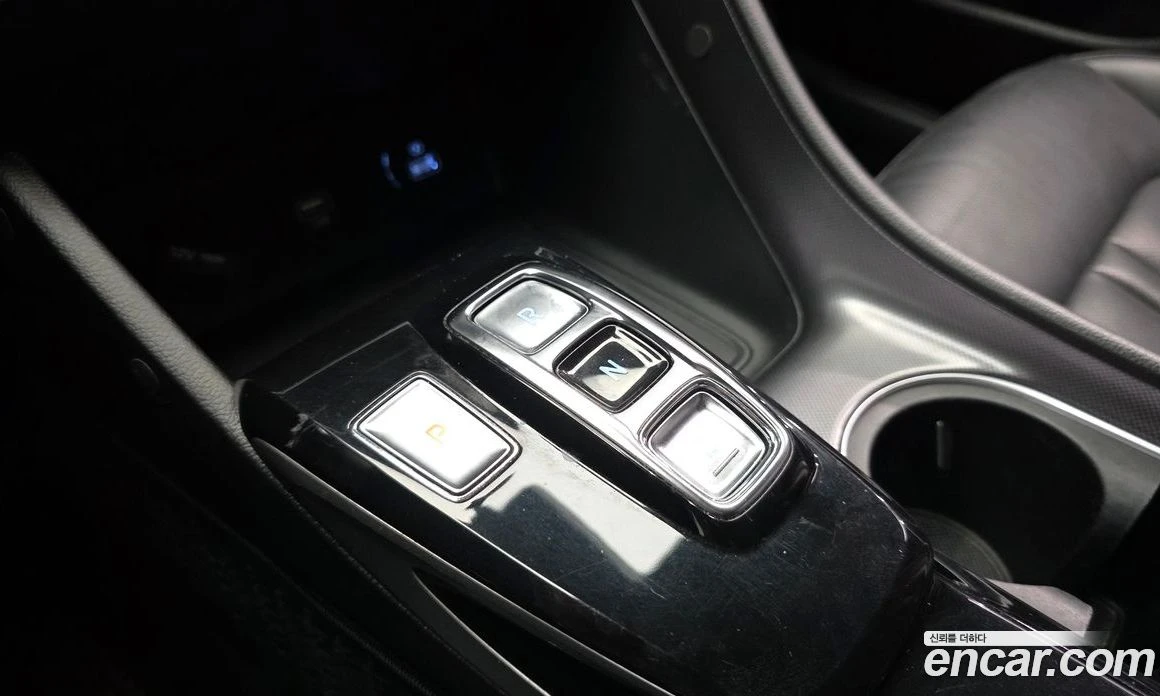 Hyundai Sonata 2.0 Smart, снимка 9 - Автомобили и джипове - 55676654