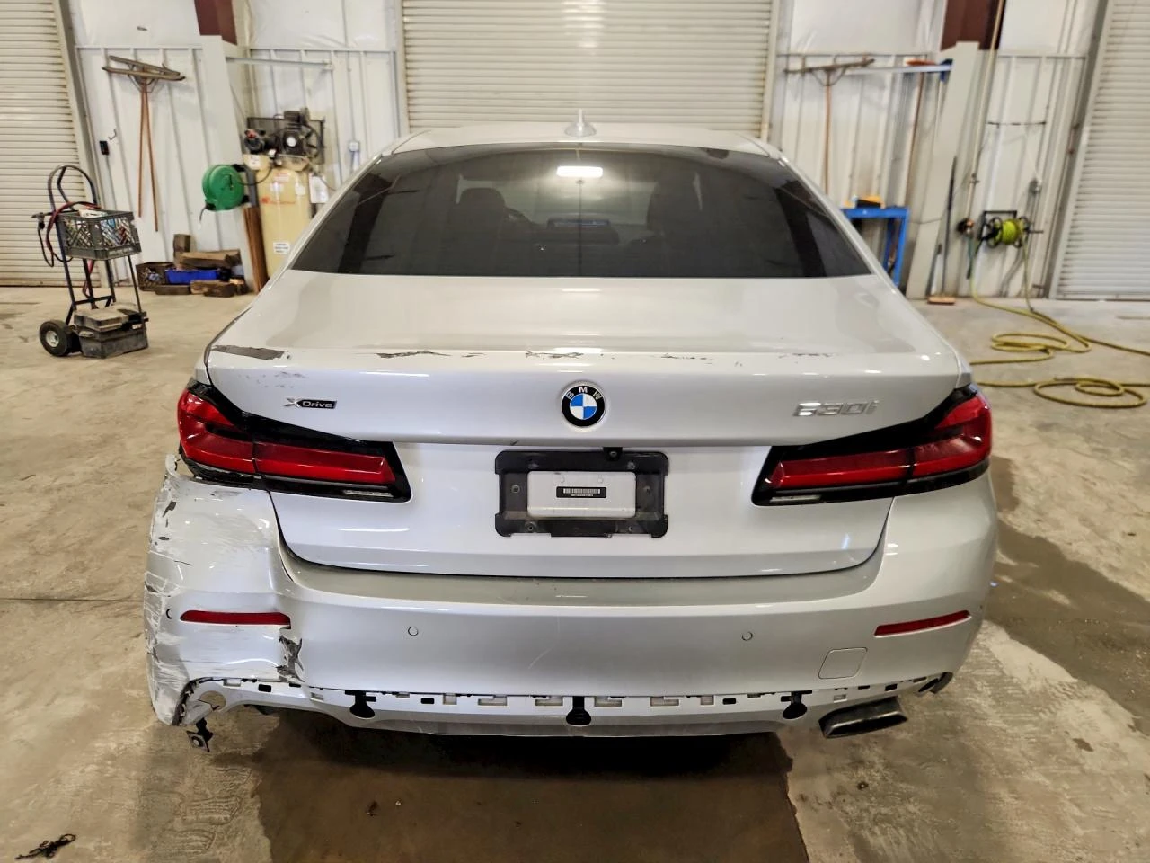 BMW 530 2.0l Xi, снимка 6 - Автомобили и джипове - 55755700