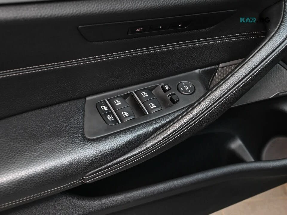 BMW 530 M Sport * xDrive *  АвтоКредит * (ЦЕНА ДО БГ), снимка 16 - Автомобили и джипове - 55826051