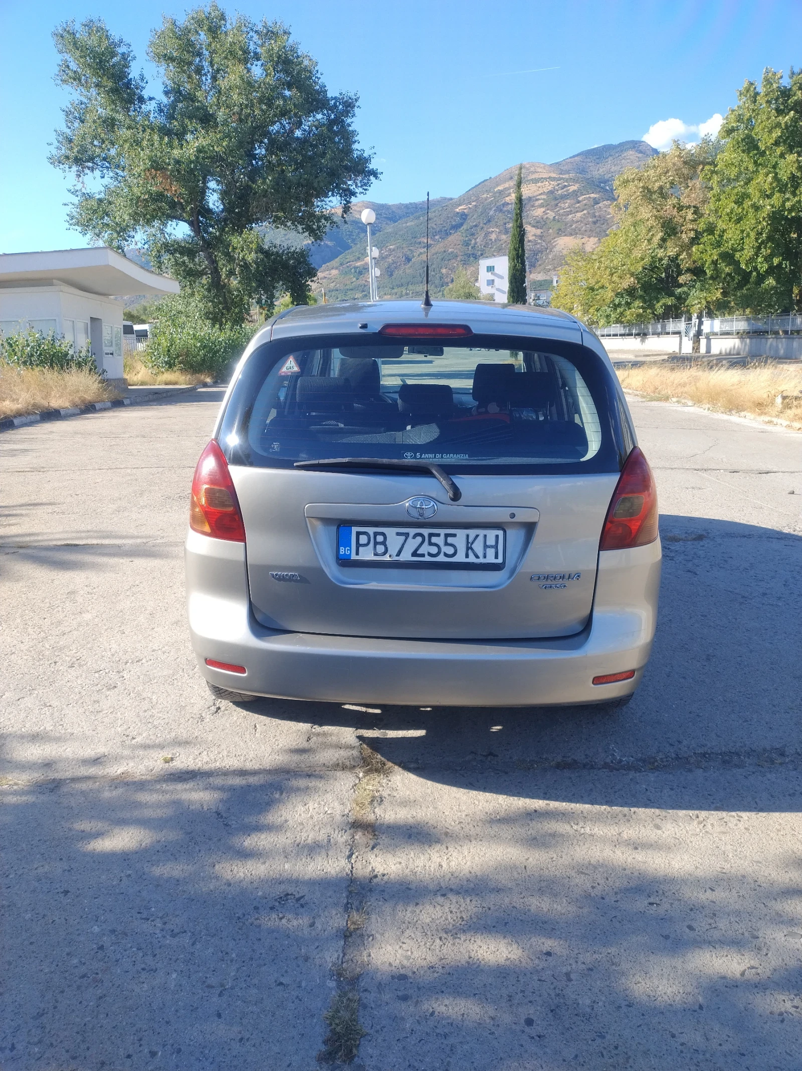 Toyota Corolla verso, снимка 3 - Автомобили и джипове - 56273018