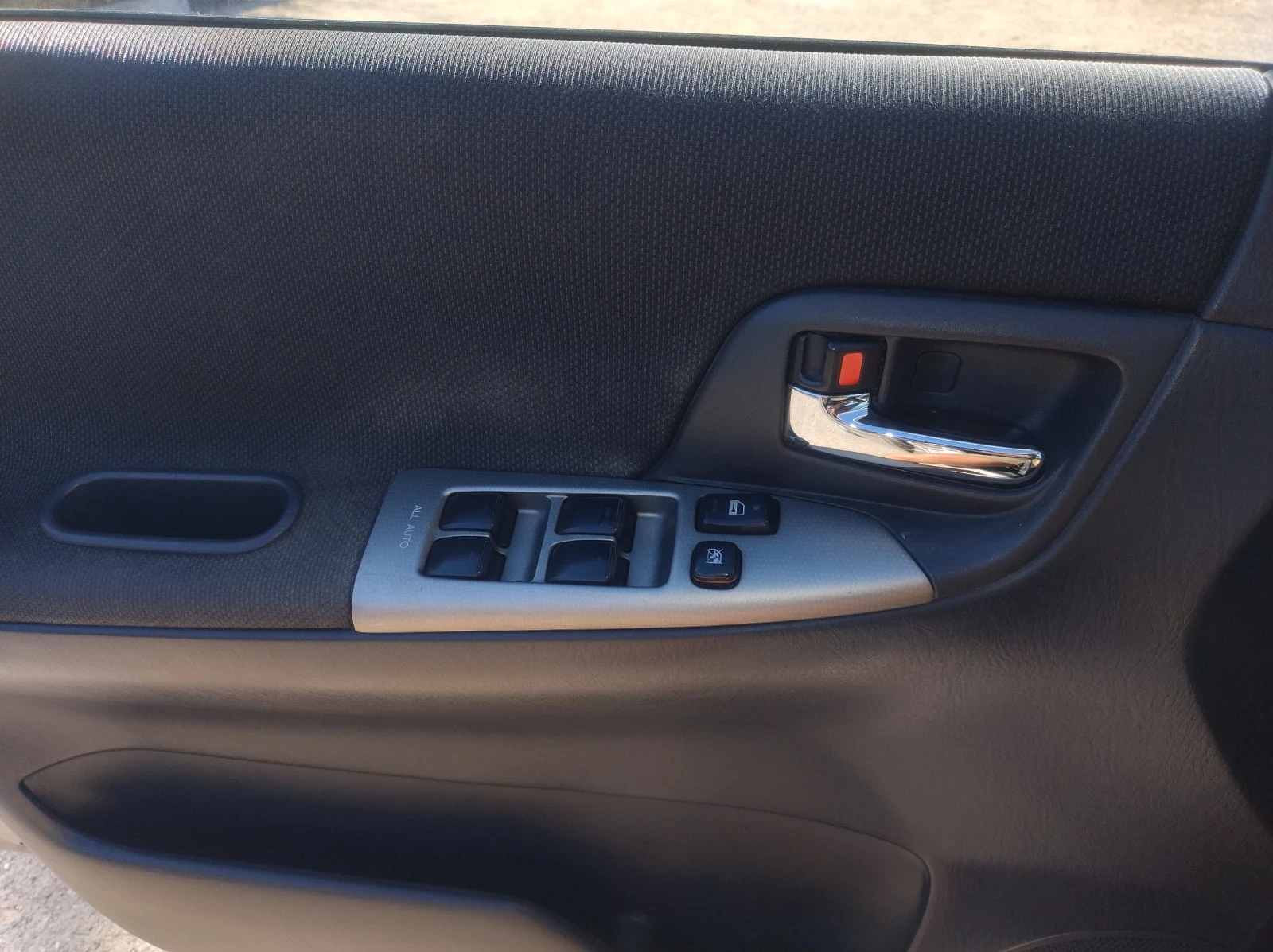 Toyota Corolla verso, снимка 15 - Автомобили и джипове - 56273018