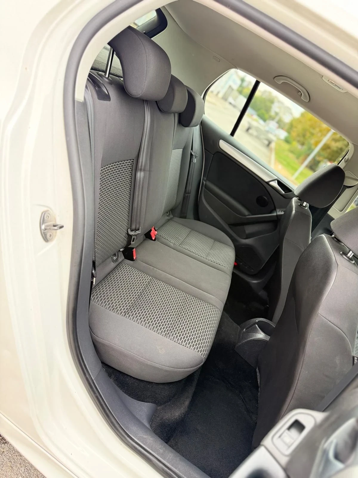 VW Golf 1.6TDI/105ps/���� �����/������� ��������/4 ����� | Mobile.bg � ����������� 14