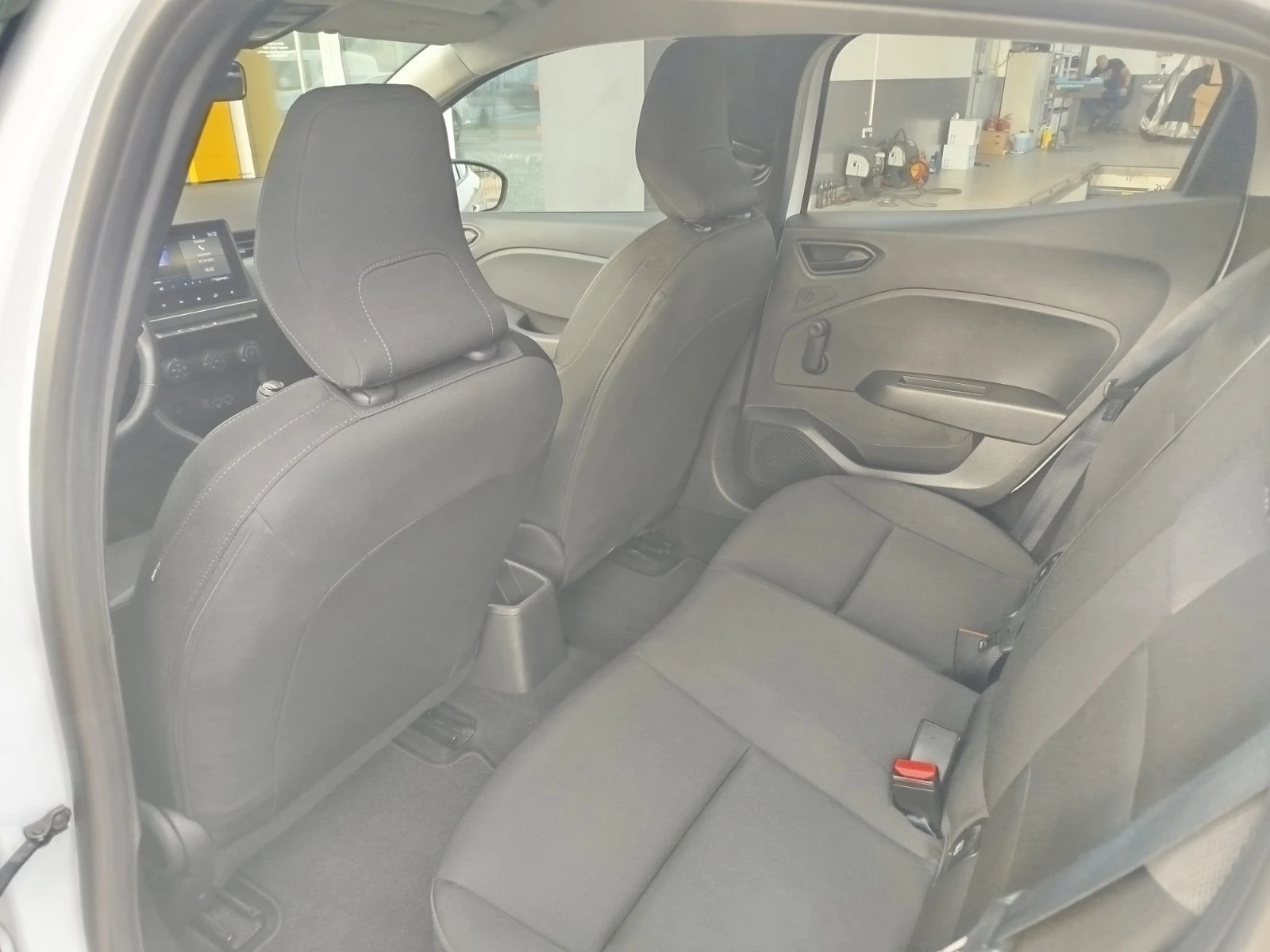 Renault Clio 1.0Tce/ 90к.с./Life, снимка 14 - Автомобили и джипове - 56626983
