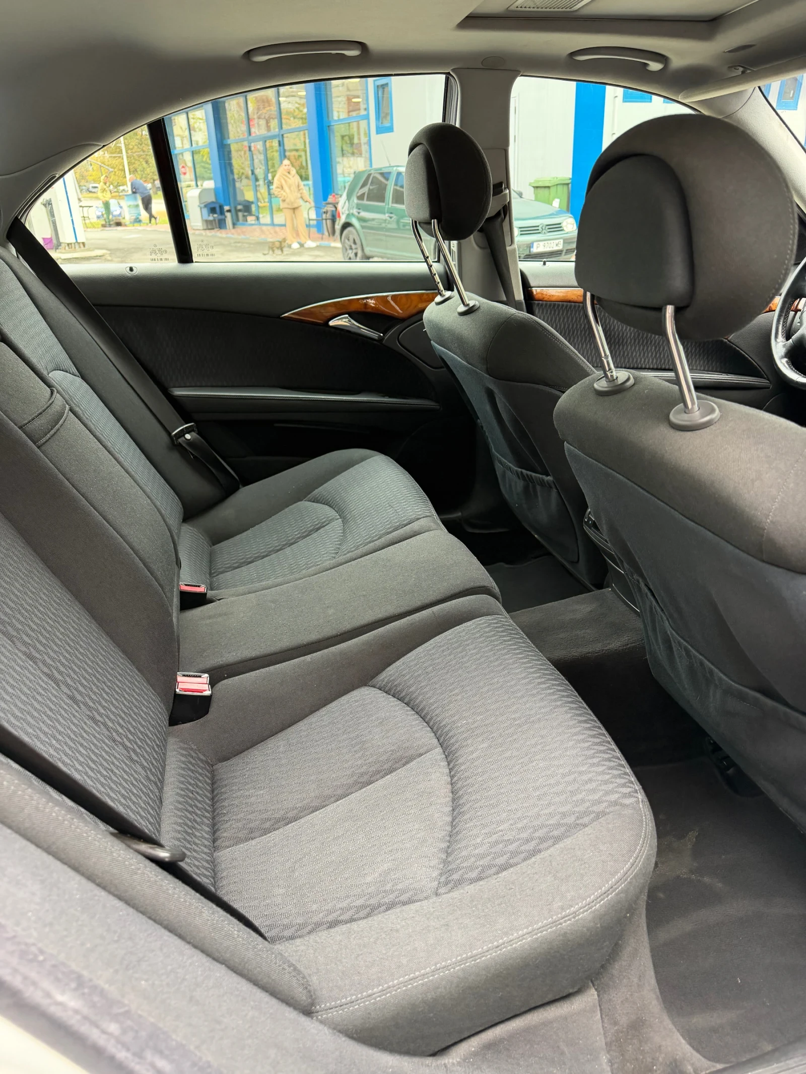 Mercedes-Benz E 220 Mercedes E220 cdi, снимка 9 - Автомобили и джипове - 56634530