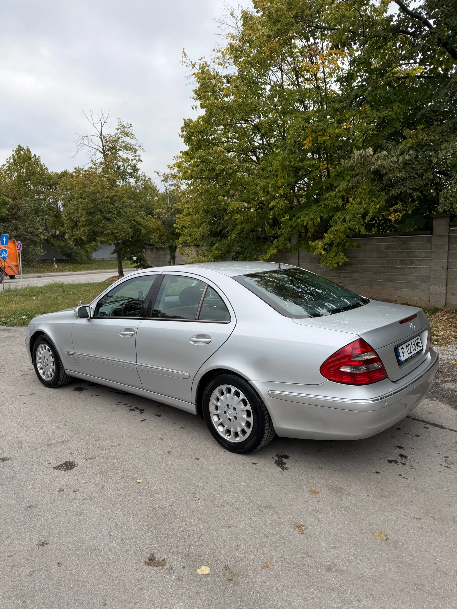 Mercedes-Benz E 220 Mercedes E220 cdi, снимка 4 - Автомобили и джипове - 56634530