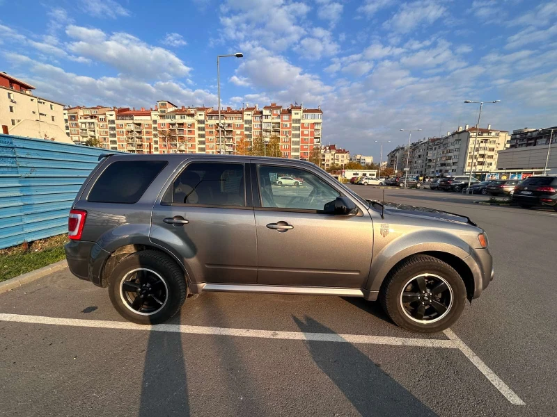 Ford Escape, снимка 2 - Автомобили и джипове - 47914218