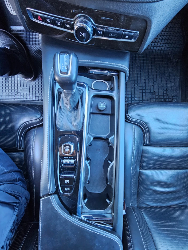 Volvo Xc90 D5 Inscription 360 , снимка 12 - Автомобили и джипове - 52741694