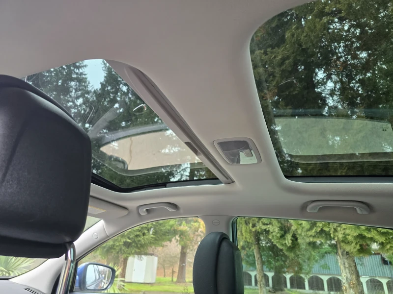 Hyundai IX35 2.0CRDI 4X4 ШВЕЙЦАРИЯ , снимка 14 - Автомобили и джипове - 52920434