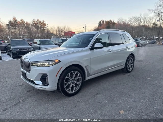 BMW X7  XDRIVE40I, Минимална щета!, снимка 2 - Автомобили и джипове - 48732166