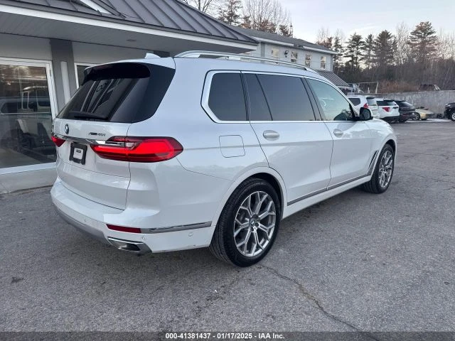 BMW X7  XDRIVE40I, Минимална щета!, снимка 4 - Автомобили и джипове - 48732166