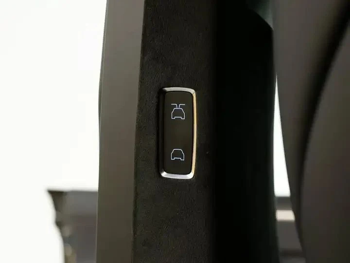 Tesla Model X, снимка 11 - Автомобили и джипове - 56684938