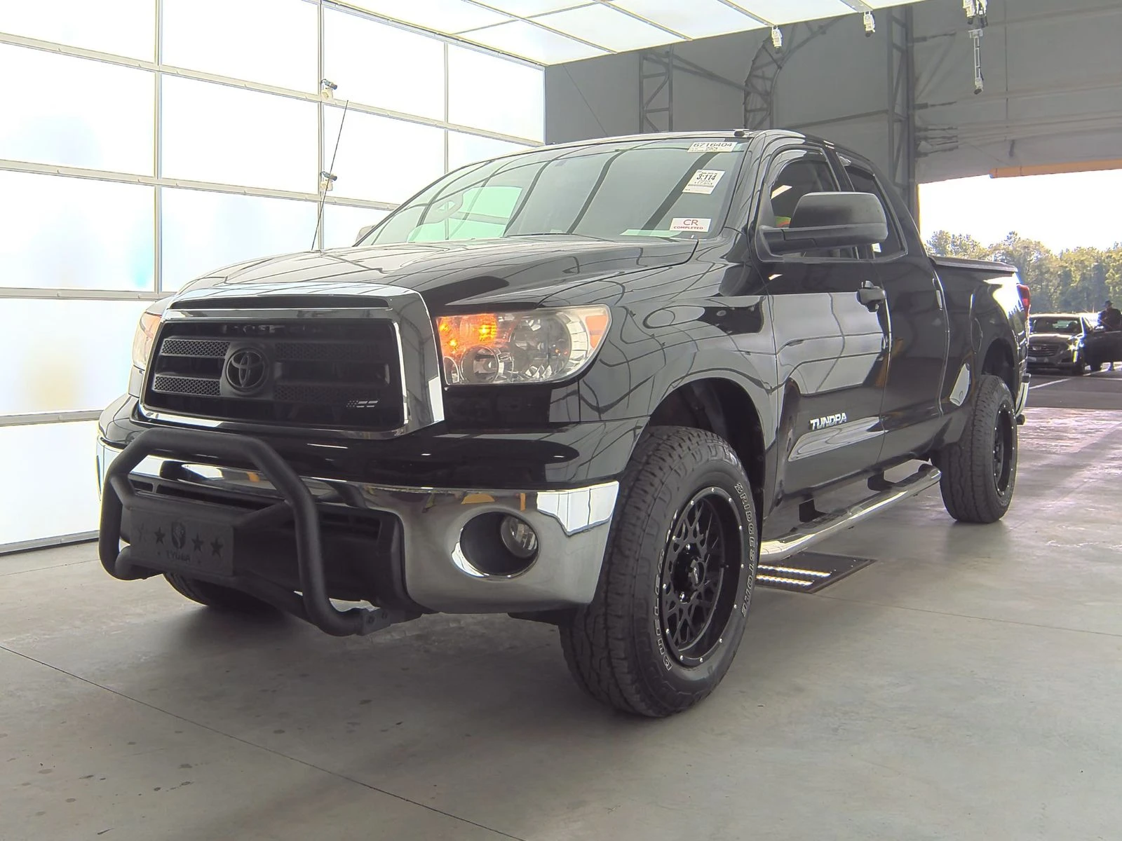 Toyota Tundra MEDIUM BED* 4.6 V8* ПЕРФЕКТЕН ЗА ГАЗ* 188 000КМ - изображение 2