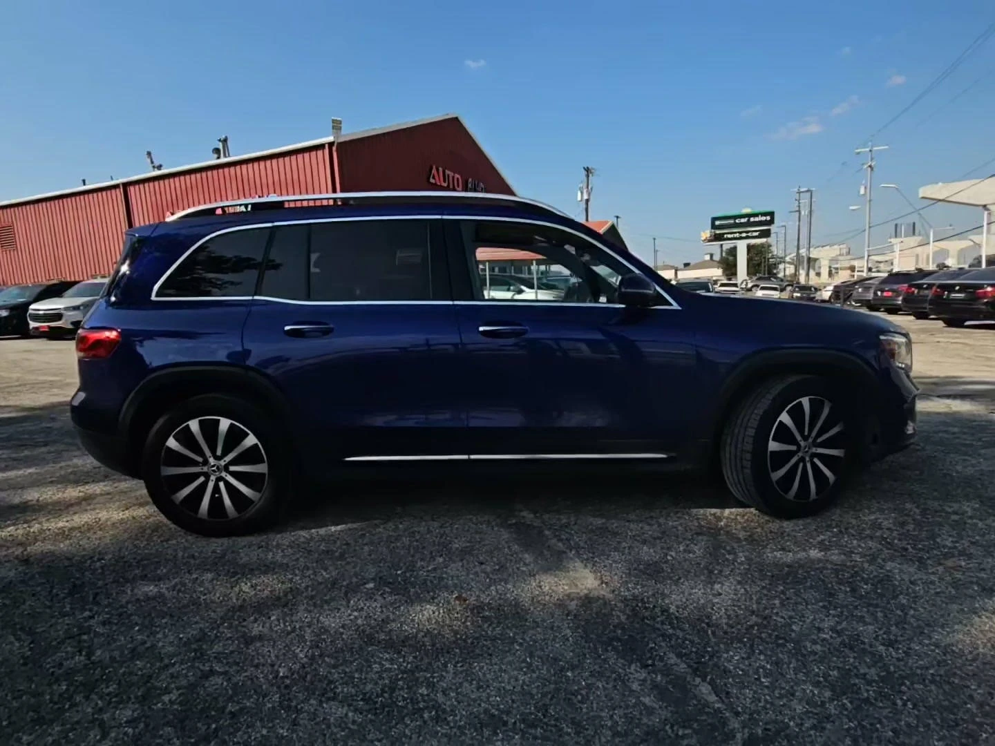 Mercedes-Benz GLB 250 - изображение 2