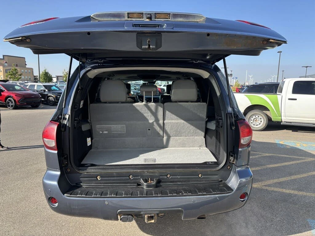 Toyota Sequoia Platinum* Дистроник* 7-местен* Обдухване* Шибидах - изображение 6