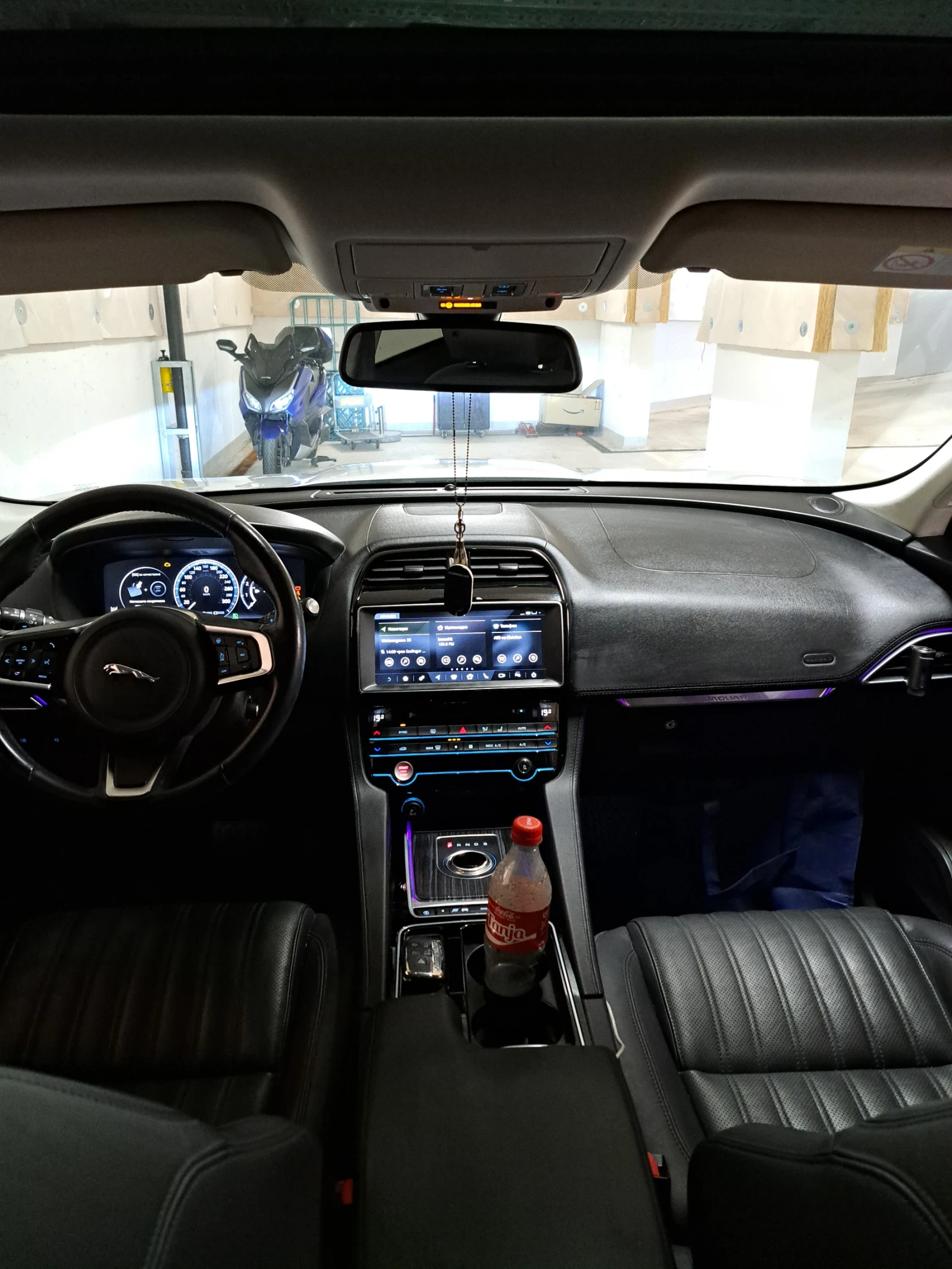 Jaguar F-PACE  - изображение 6