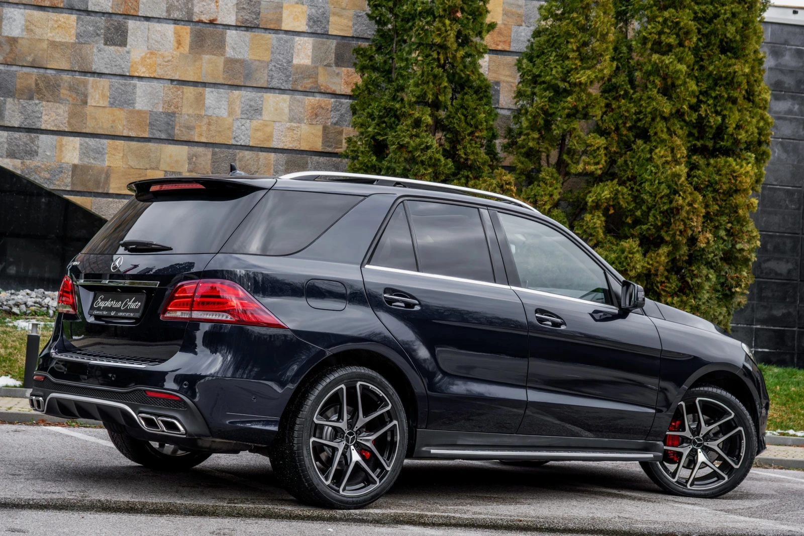 Mercedes-Benz GLE 350 d* 4MATIC* AMG* 9G* PANORAMA* 3XTV* DESIGN* KEYLES - изображение 5