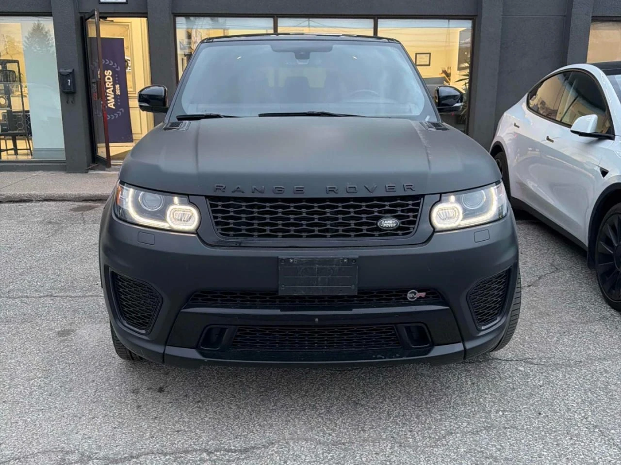 Land Rover Range Rover Sport V8 Supercharged* Pano* Back cam* Подгрев* , снимка 3 - Автомобили и джипове - 54041822