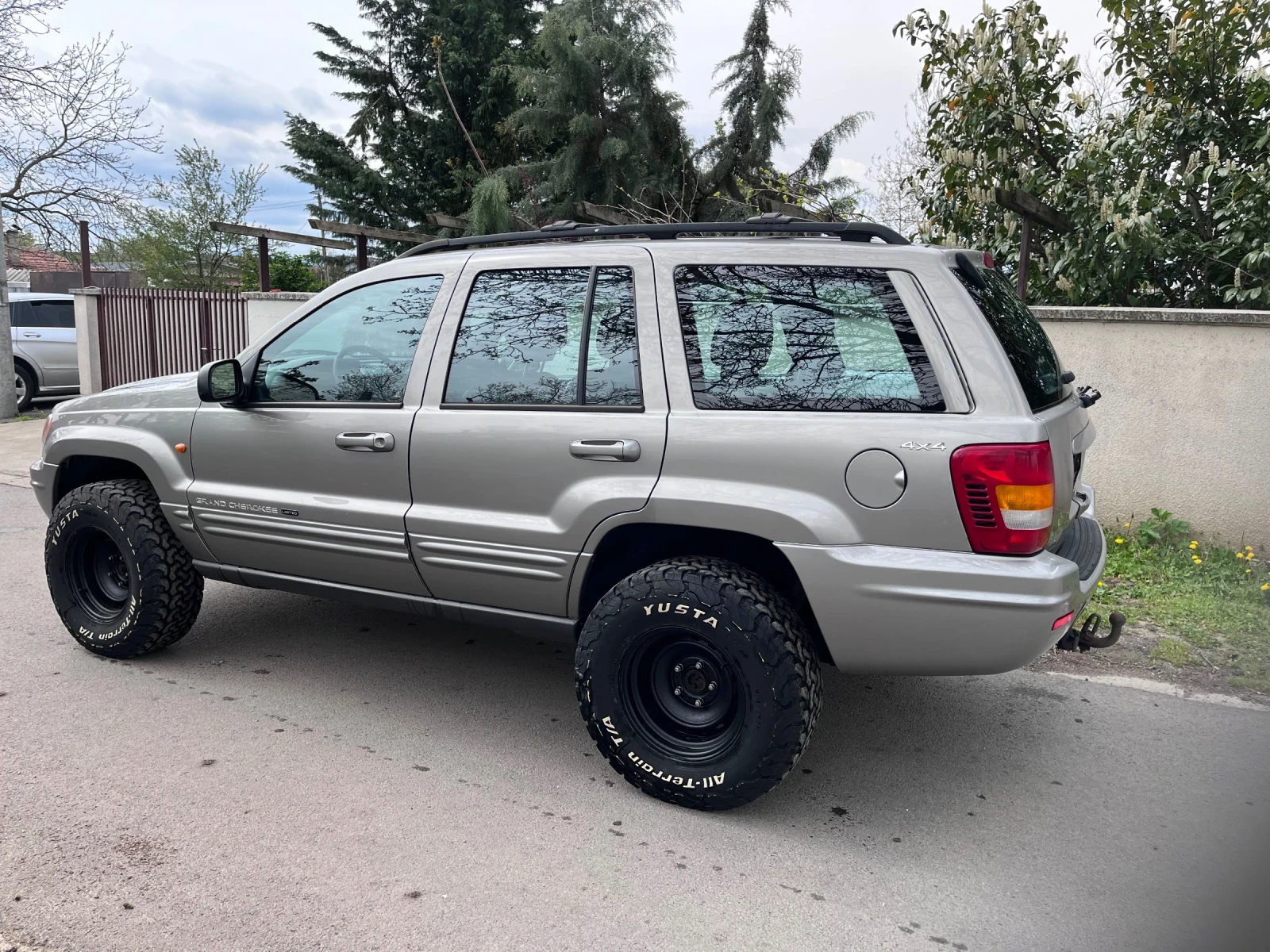 Jeep Grand cherokee 4.7 v8 Limited, снимка 3 - Автомобили и джипове - 54269012