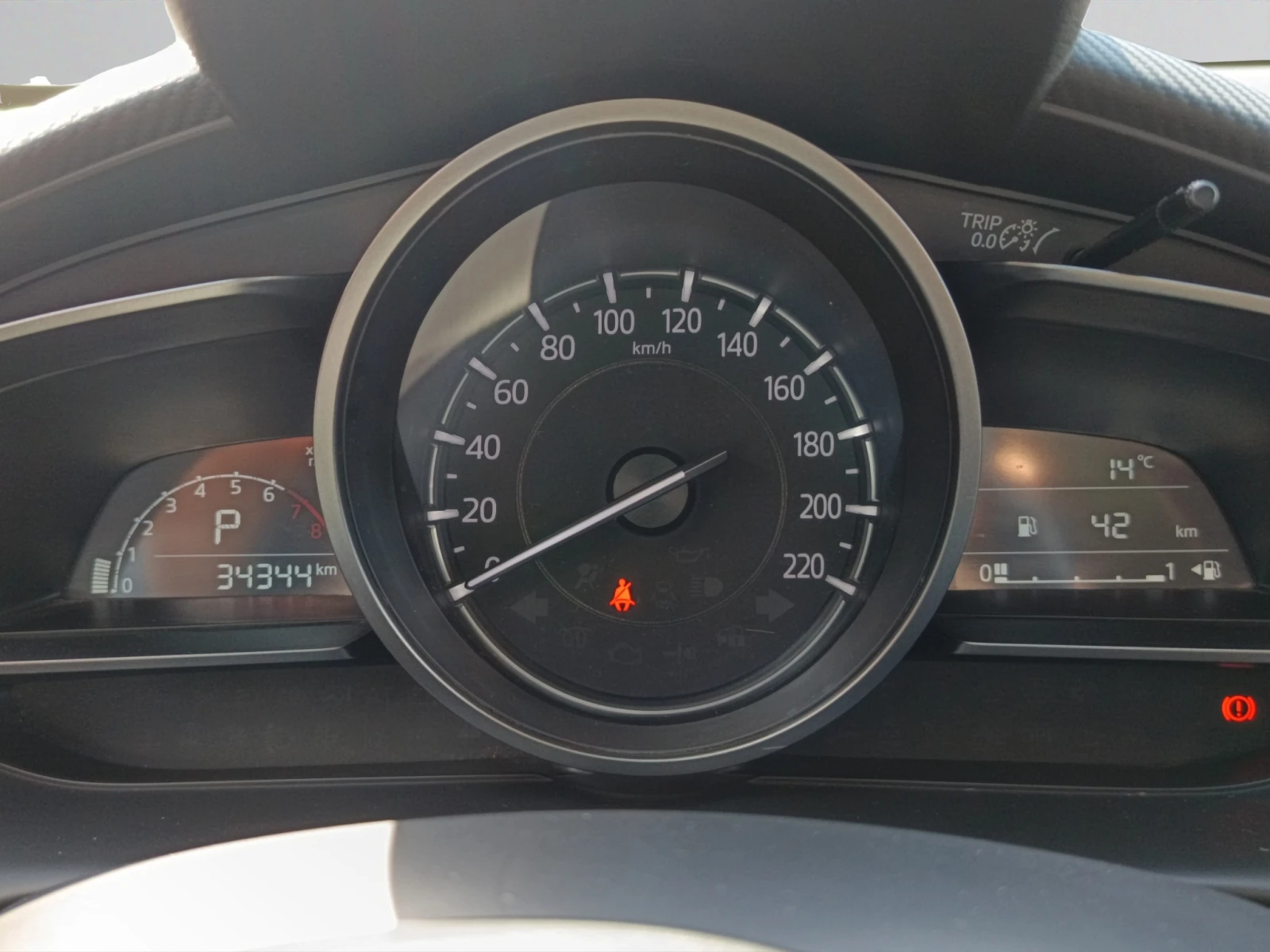 Mazda CX-3, снимка 10 - Автомобили и джипове - 54421716