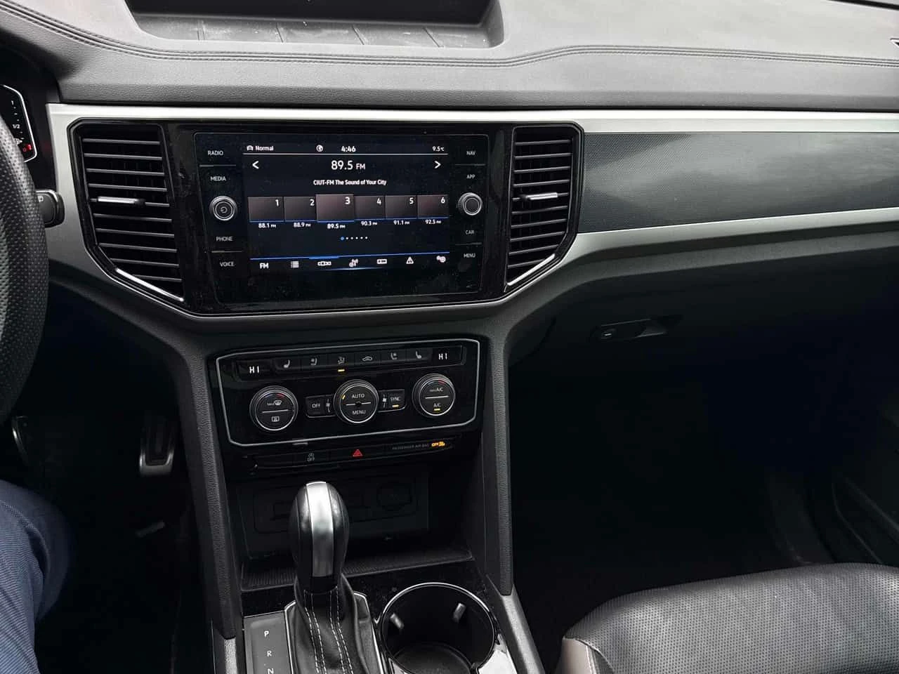 VW Atlas * Execline * CARFAX * ЦЕНА ДО БГ, снимка 8 - Автомобили и джипове - 54607009