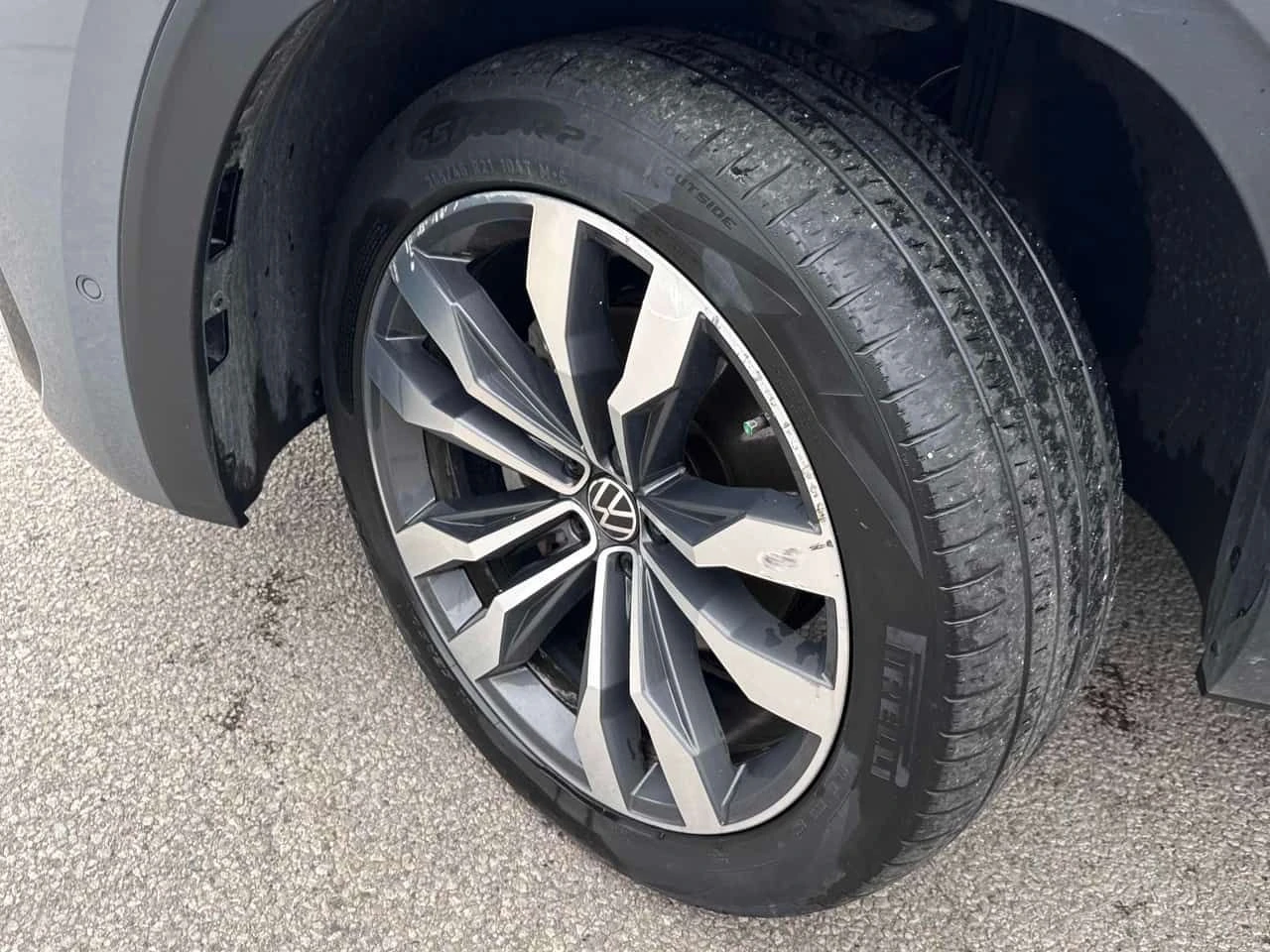 VW Atlas * Execline * CARFAX * ЦЕНА ДО БГ, снимка 13 - Автомобили и джипове - 54607009